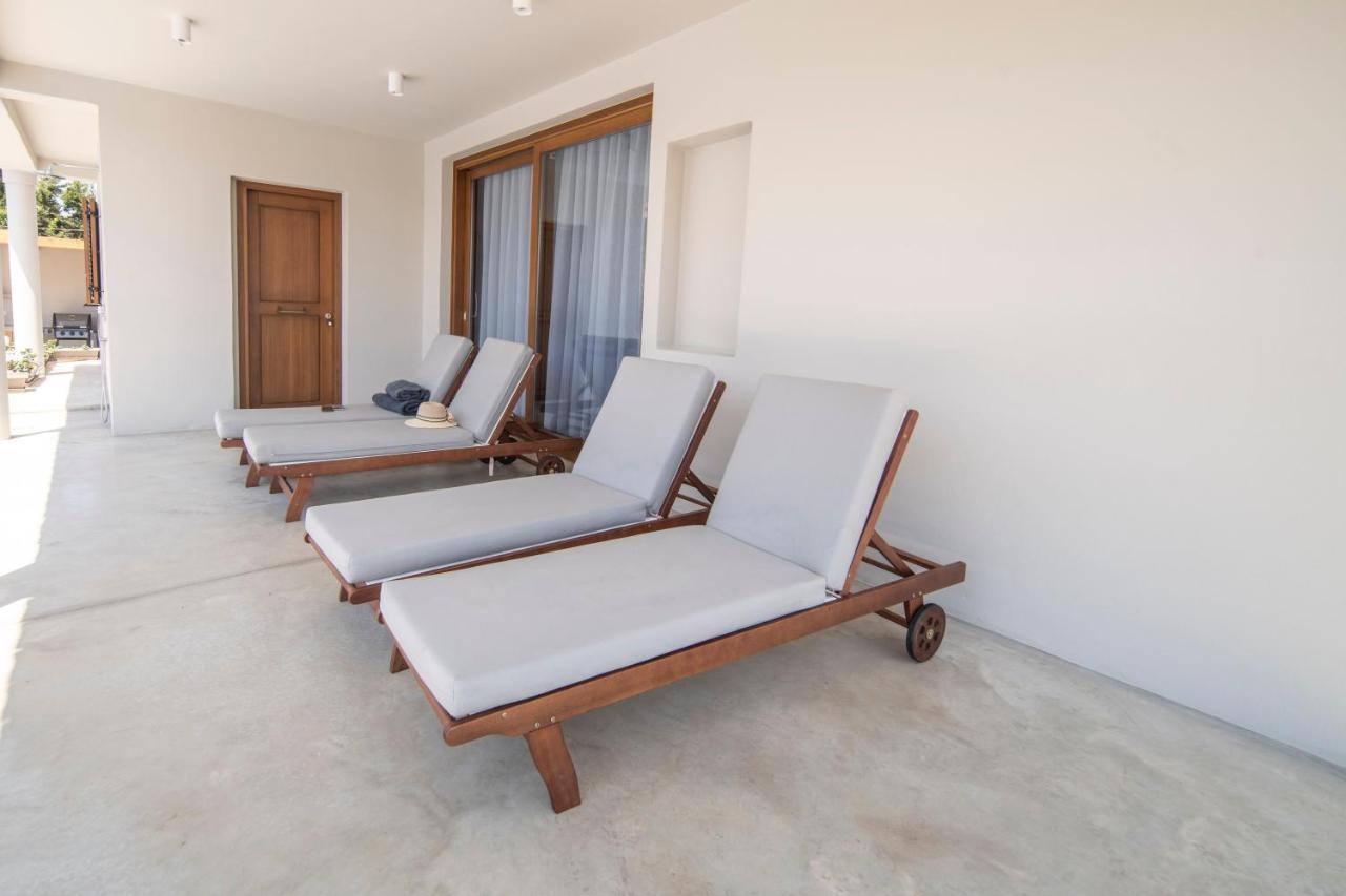 Avli Villa